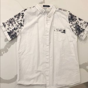 Button down Men’s shirt